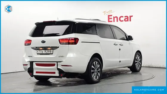 KIA CARNIVAL 6-SEATER WHEELCHAIR LIFT