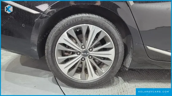KIA K8 3.5 GASOLINE 2WD