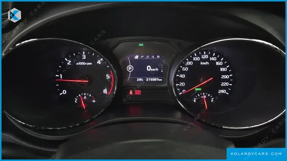 KIA CARNIVAL 9-SEATER LUXURY