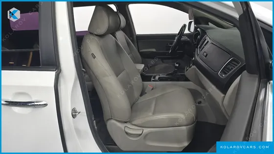 KIA CARNIVAL 9-SEATER LUXURY