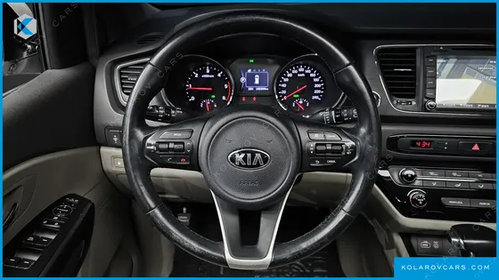 KIA CARNIVAL 9-SEATER LUXURY