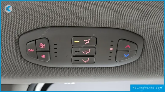 KIA CARNIVAL 9-SEATER LUXURY