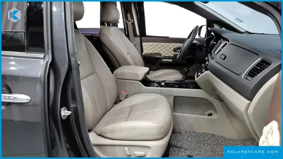 KIA CARNIVAL GASOLINE 9-SEATER NOBLESSE
