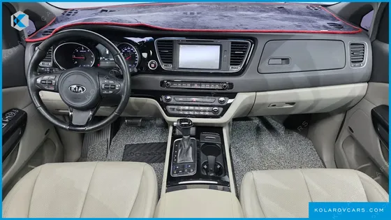 KIA CARNIVAL 9-SEATER NOBLESSE
