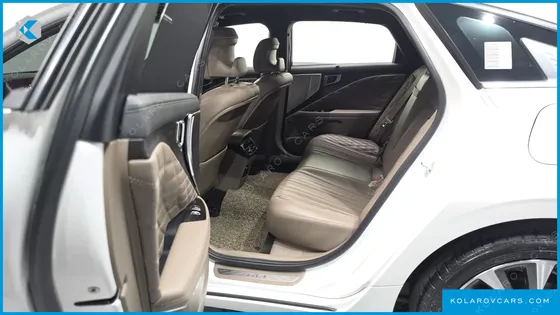 KIA K8 2.5 GASOLINE 2WD