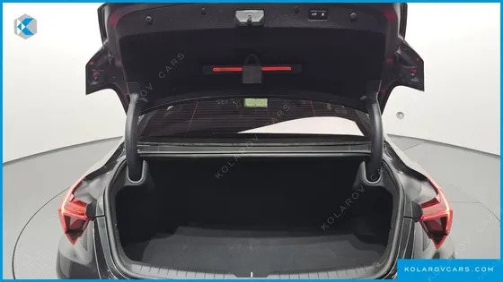KIA K8 2.5 GASOLINE 2WD