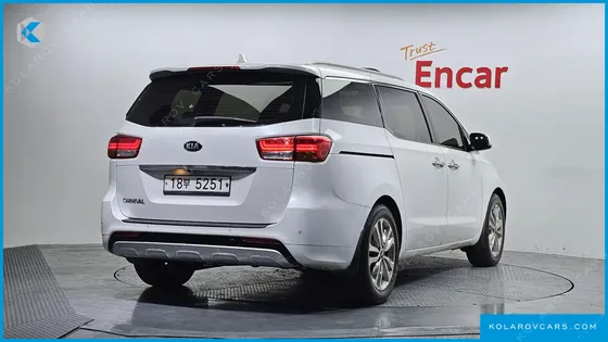 KIA CARNIVAL 9-SEATER PRESTIGE