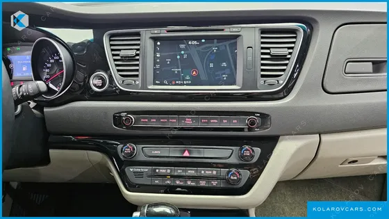 KIA CARNIVAL 9-SEATER PRESTIGE