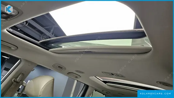 KIA CARNIVAL 9-SEATER PRESTIGE