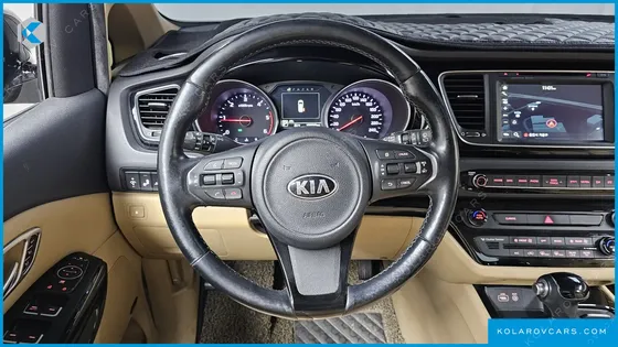 KIA CARNIVAL 9-SEATER NOBLESSE