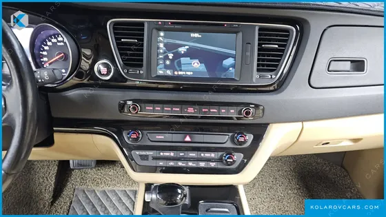 KIA CARNIVAL 9-SEATER NOBLESSE