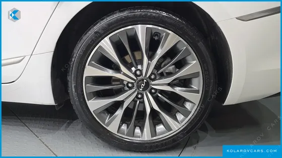 KIA K8 2.5 GASOLINE 2WD