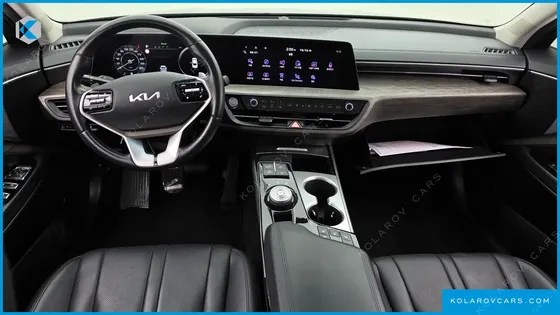 KIA K8 2.5 GASOLINE 2WD