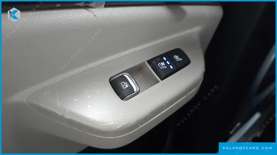 KIA CARNIVAL HEV 7SEATER SIGNATURE