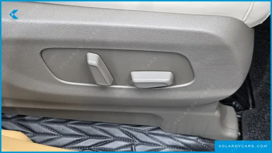 KIA CARNIVAL HEV 9-SEATER HI-LIMOUSINE (SPECIAL VEHICLE)