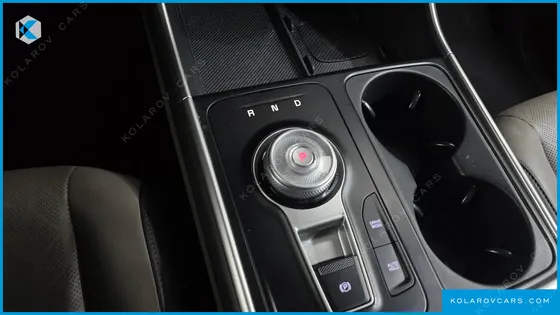 KIA CARNIVAL GASOLINE 9-SEATER PRESTIGE