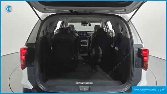 KIA CARNIVAL GASOLINE 9-SEATER PRESTIGE