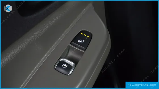 KIA CARNIVAL GASOLINE 9-SEATER PRESTIGE