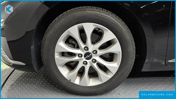 KIA K8 2.5 GASOLINE 2WD