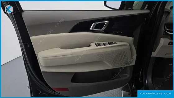 KIA CARNIVAL DIESEL 9-SEATER HI LIMOUSINE