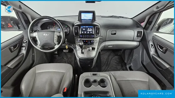 HYUNDAI STAREX 4WD WAGON 12-SEATER