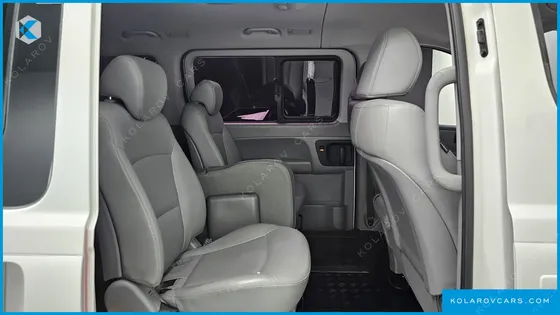 HYUNDAI STAREX 4WD WAGON 12-SEATER