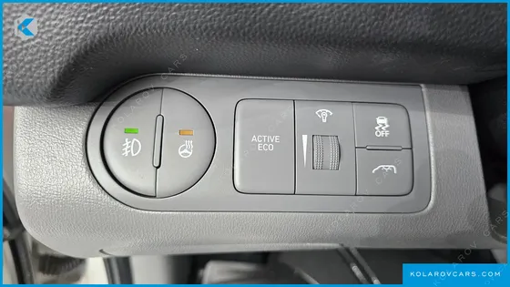 HYUNDAI STAREX 4WD WAGON 12-SEATER