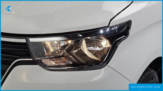 HYUNDAI STAREX 4WD WAGON 12-SEATER