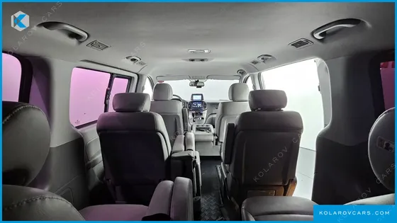 HYUNDAI STAREX 4WD WAGON 12-SEATER