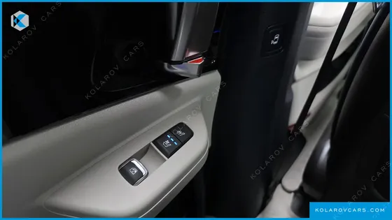 KIA CARNIVAL HEV 7SEATER GRAVITY