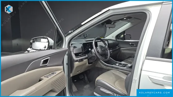 KIA CARNIVAL GASOLINE 9-SEATER PRESTIGE
