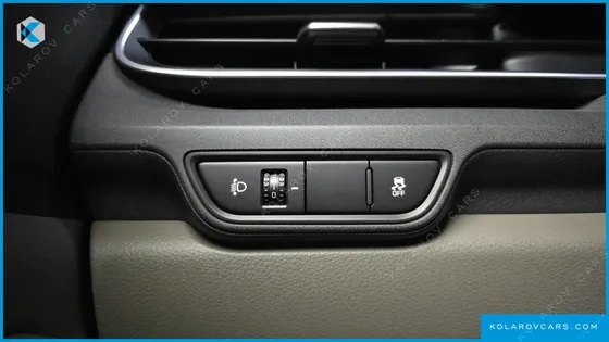 KIA CARNIVAL GASOLINE 9-SEATER PRESTIGE