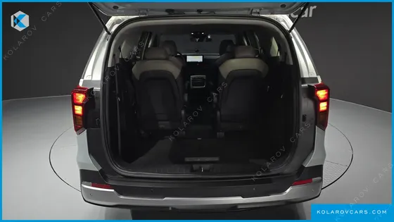 KIA CARNIVAL GASOLINE 9-SEATER PRESTIGE