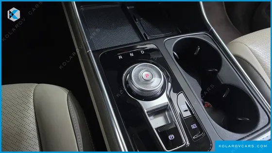 KIA CARNIVAL HEV 7SEATER SIGNATURE