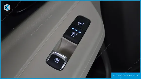 KIA CARNIVAL HEV 7SEATER SIGNATURE