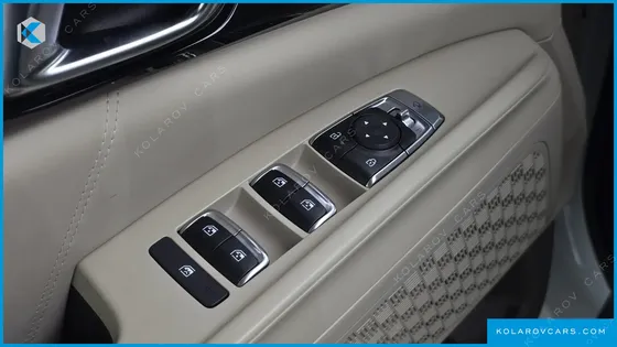 KIA CARNIVAL HEV 7SEATER SIGNATURE