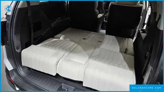 KIA CARNIVAL DIESEL 9-SEATER NOBLESSE