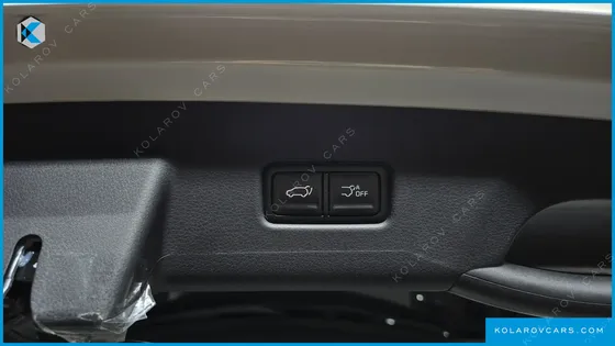 KIA CARNIVAL DIESEL 9-SEATER NOBLESSE
