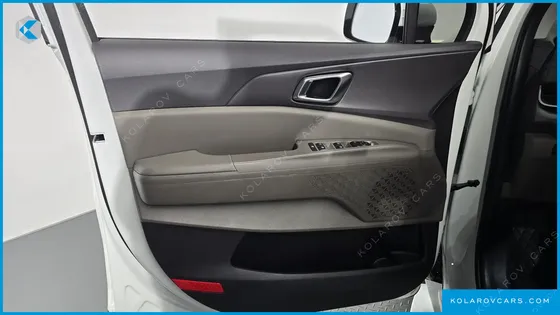 KIA CARNIVAL DIESEL 9-SEATER NOBLESSE