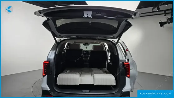 KIA CARNIVAL DIESEL 9-SEATER NOBLESSE