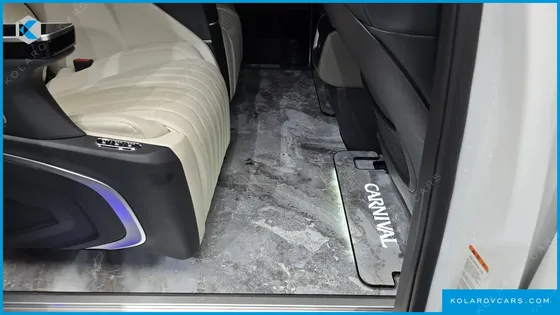 KIA CARNIVAL DIESEL 9-SEATER NOBLESSE