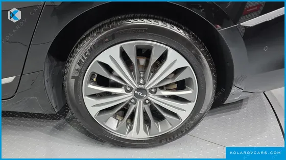 KIA K8 2.5 GASOLINE 2WD