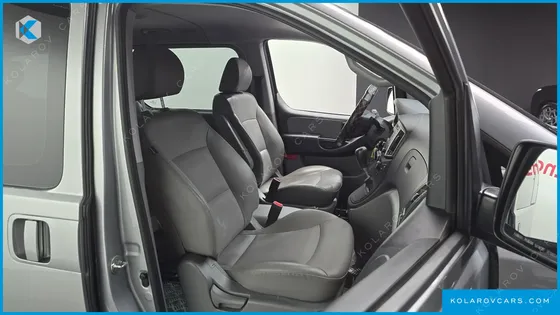 HYUNDAI STAREX 4WD WAGON 11-SEATER