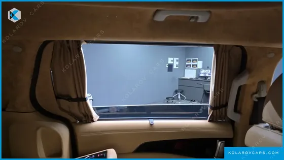 KIA CARNIVAL GASOLINE 9-SEATER HI LIMOUSINE (7-SEATER LIMOUSINE(SPECIAL VEHICLE)