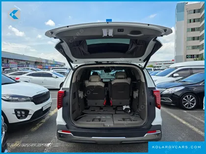 KIA CARNIVAL GASOLINE 7-SEATER HI LIMOUSINE