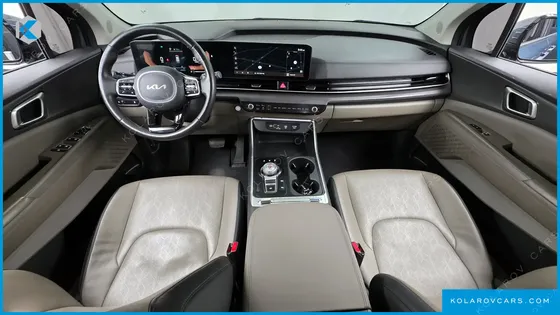 KIA CARNIVAL DIESEL 9-SEATER PRESTIGE