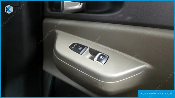 KIA CARNIVAL DIESEL 9-SEATER PRESTIGE