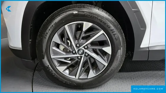 HYUNDAI TUCSON PREMIUM 2WD