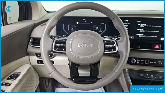 KIA CARNIVAL HEV 9-SEATER HI-LIMOUSINE