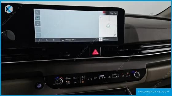 KIA CARNIVAL HEV 9-SEATER HI-LIMOUSINE